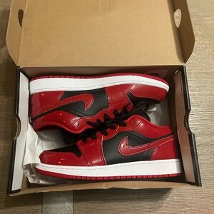 Jordan 1 Low SE
